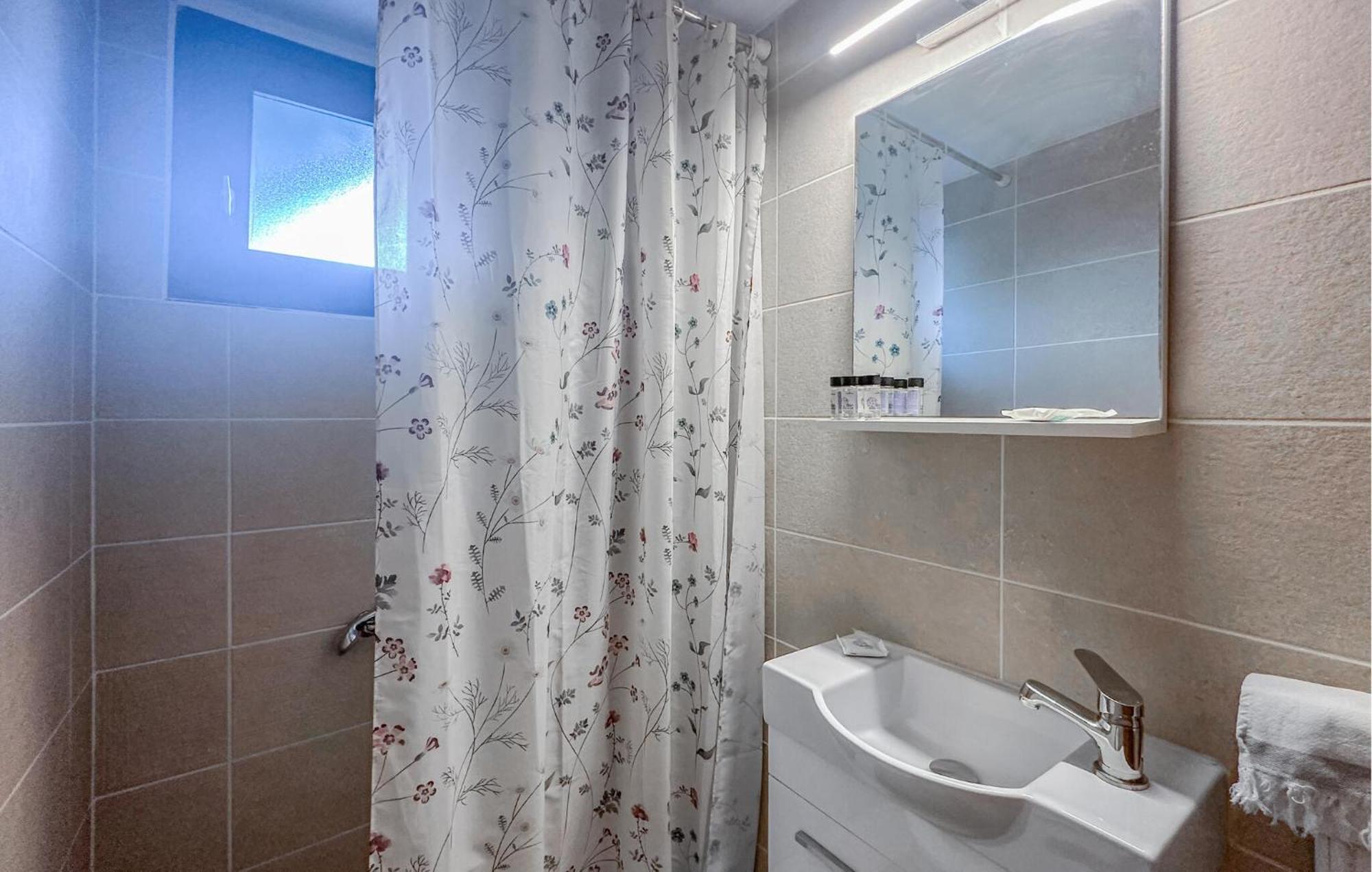 2 Bedroom Lovely Apartment In Leventoxori, Ilias Korakohóri Kültér fotó
